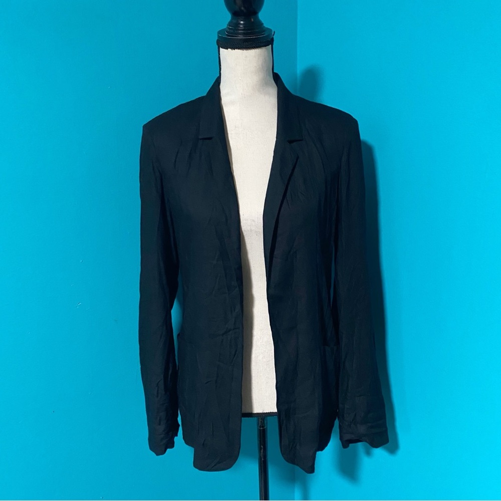 E Aritzia Talula 4 Solid Black Kent Lightweight Open Front Blazer Jacket - Picture 3 of 7